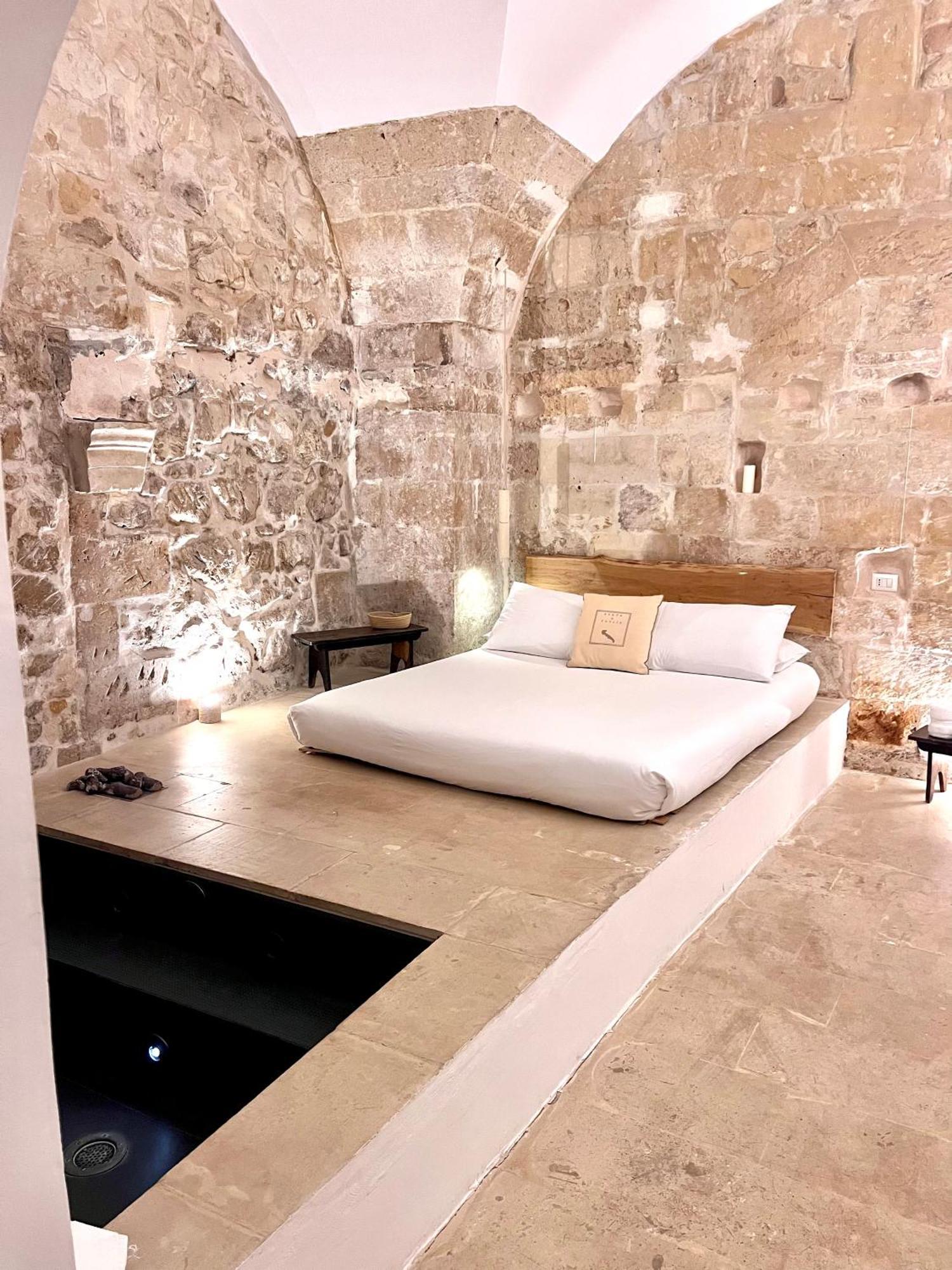 La Cammara Al Duomo Lecce Luxury Apartment Pokój zdjęcie
